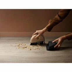 Eva Solo Handfeger- Und Kehrblech-Set 2-tlg. Sweep Grau-braun -Villeroy and Boch shop Handfeger und Kehrblech Sweep 3 600x600 ID338780 70996b5dd5e6213c5550278efd50ebd6