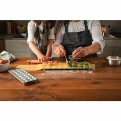 Villeroy and Boch shop -Villeroy and Boch shop Ravioli Form rund fuer 12 Stueck Durchmesser 55 mm 2 600x600 ID337221 cb1647d331582520ac1915f181f58a37