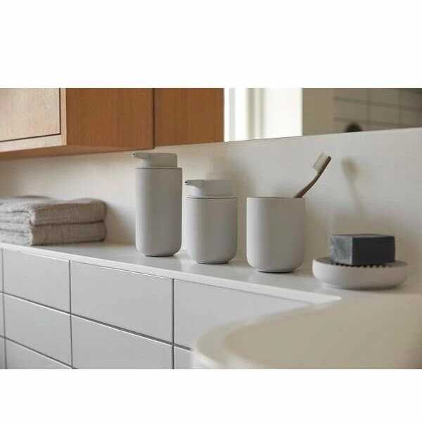 Zone Denmark Seifenschale 12 Cm Ume Soft Grey 2 Zone Denmark Seifenschale 12 Cm Ume Soft Grey – Bild 2